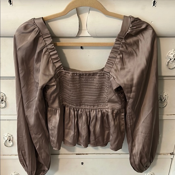 Abercrombie & Fitch Brown Peplum Blouse with Puff Sleeves - Picture 5 of 5